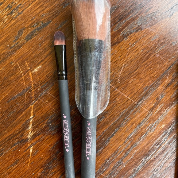 Soap and Glory Makeup Items (4) - Picture 4 of 4